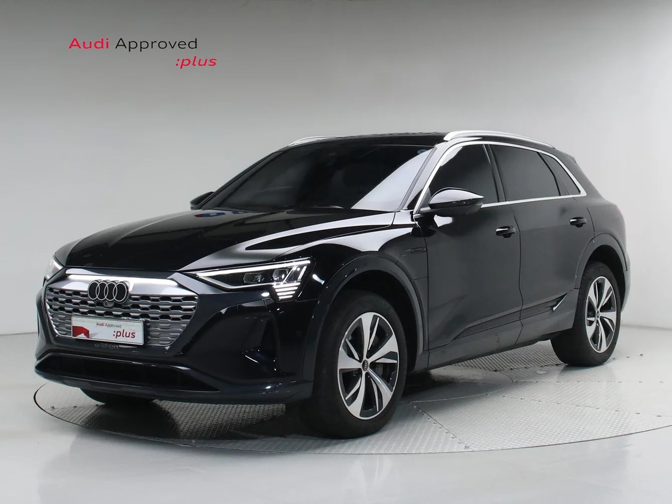 2024 Audi Q8 e-tron