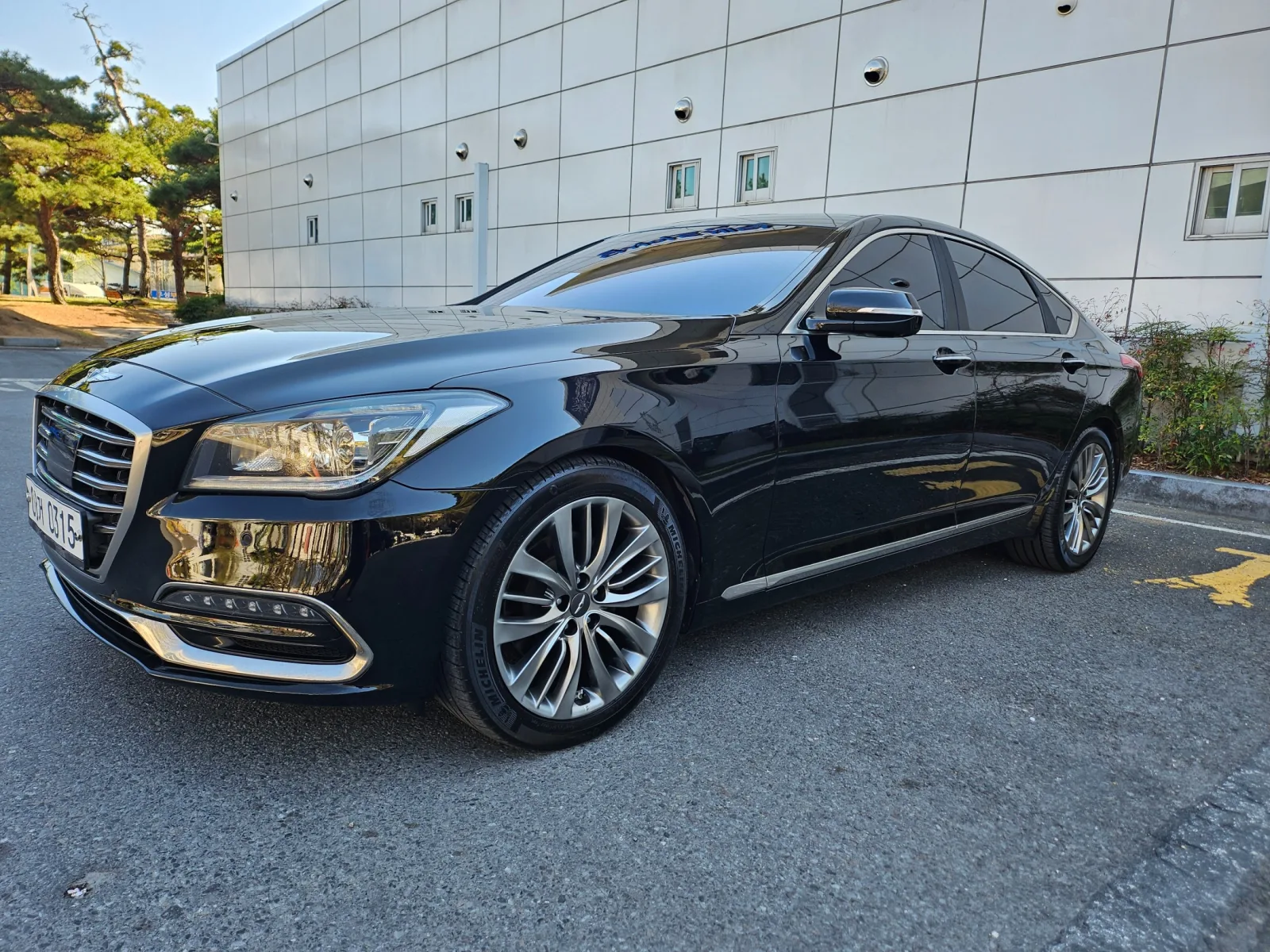 2017 Genesis G80