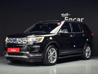 2019 Ford Explorer