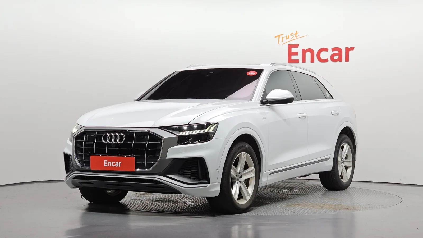 2021 Audi Q8
