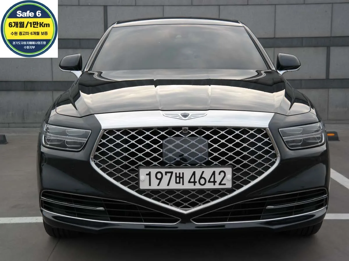 2021 Genesis G90