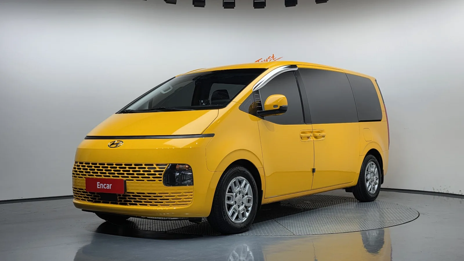2022 Hyundai Staria