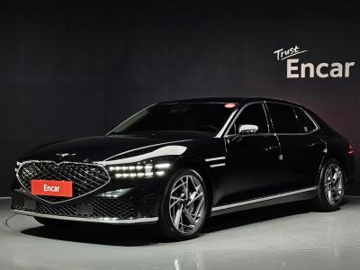 2022 Genesis G90