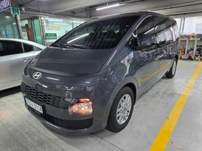 2026 Hyundai Staria