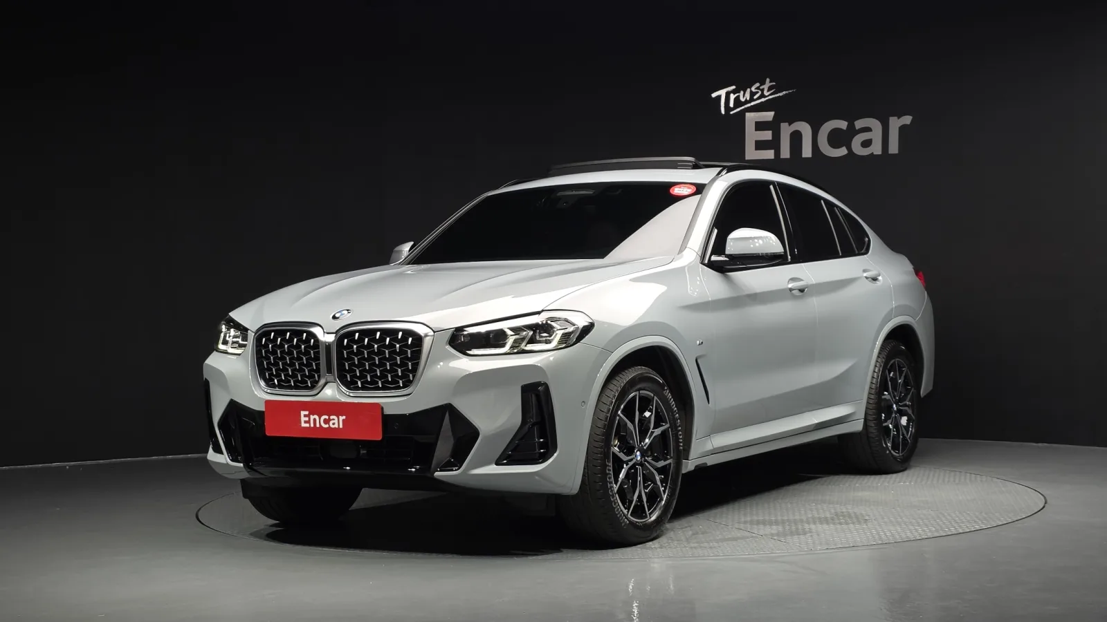 2023 BMW X4