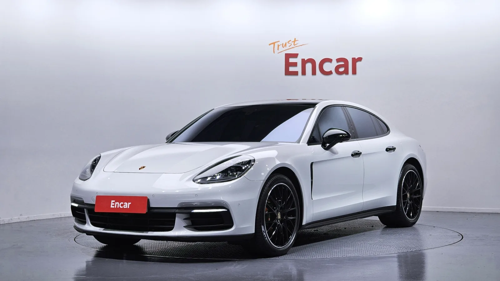 2018 Porsche Panamera