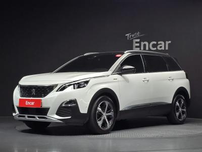 2021 Peugeot 5008