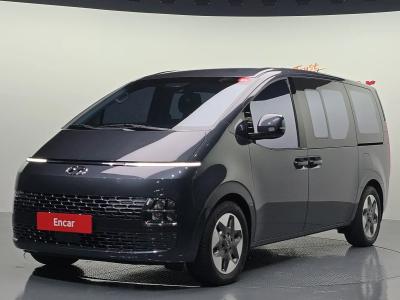 2023 Hyundai Staria
