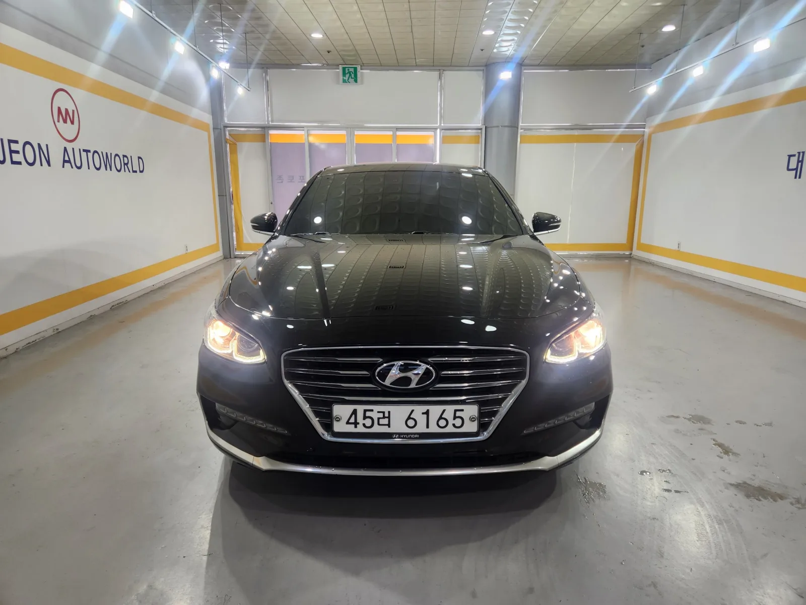 2017 Hyundai Grandeur