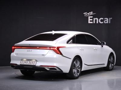 2023 Kia K8