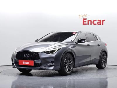 2017 Infiniti Q30