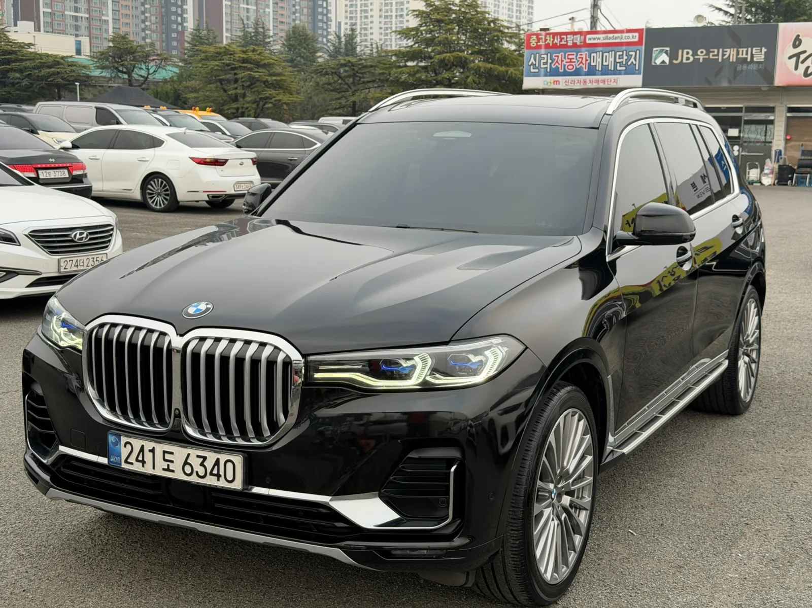 2021 BMW X7