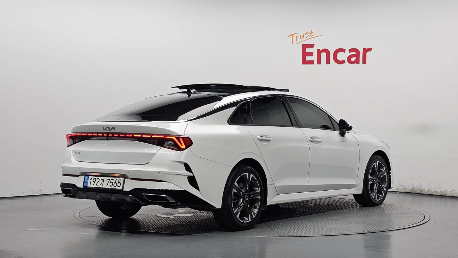 2023 Kia K5