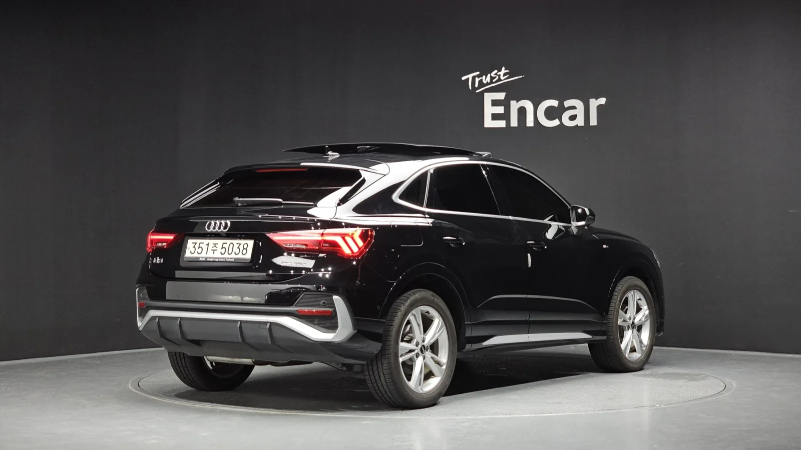 2022 Audi Q3