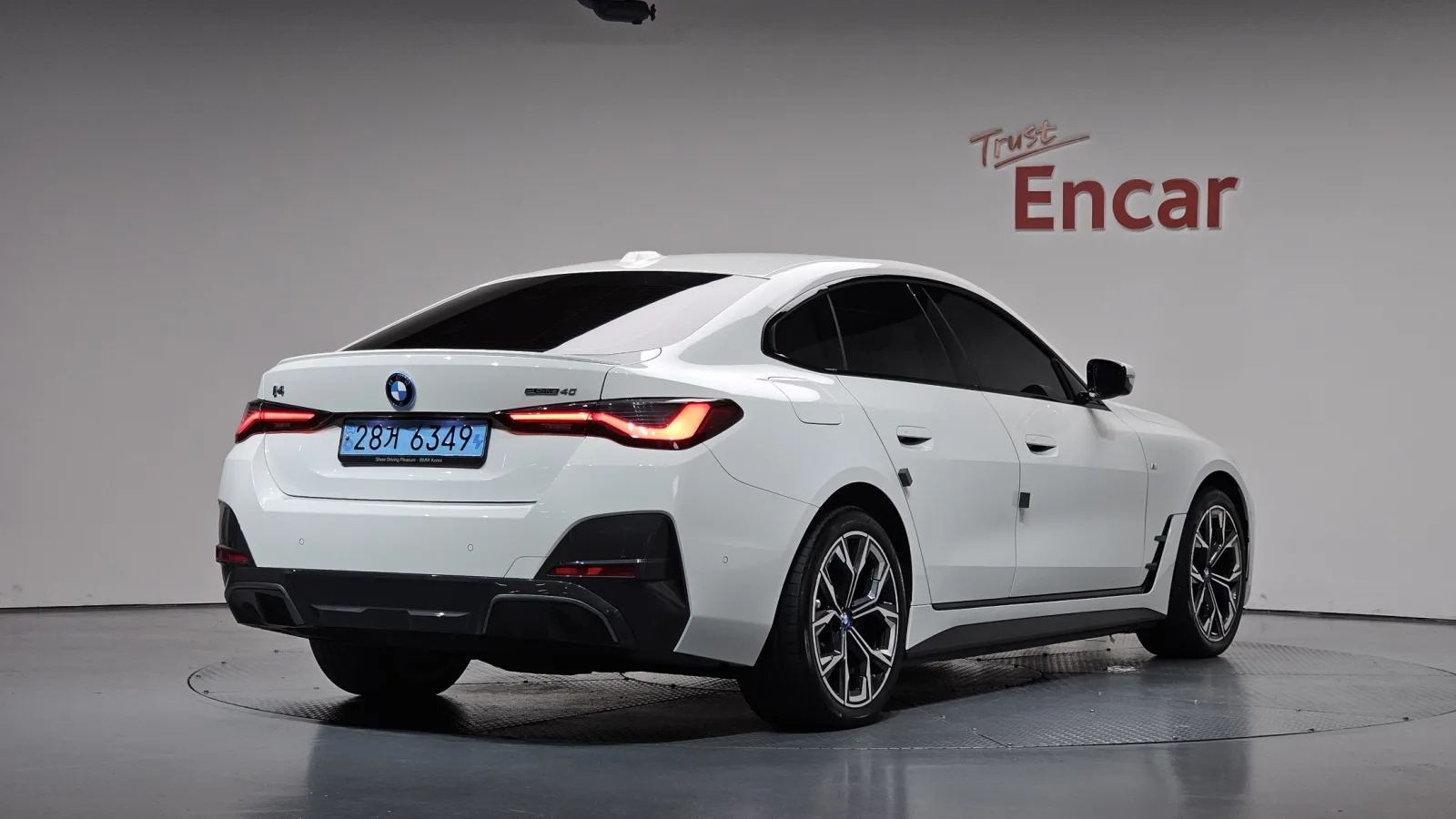 2023 BMW i4