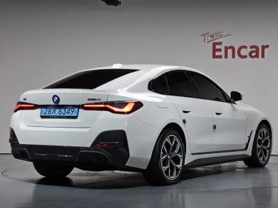 2023 BMW i4