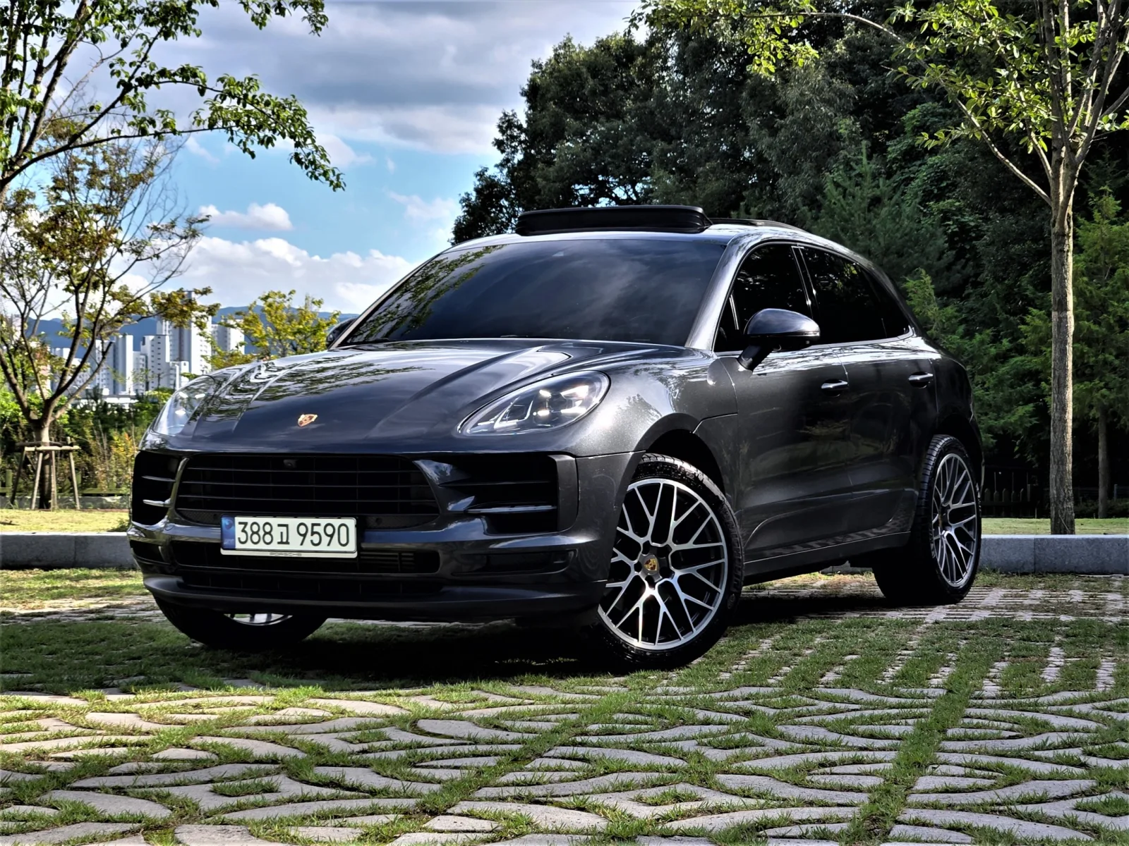 2021 Porsche Macan