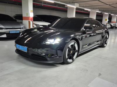 Porsche Taycan 2025