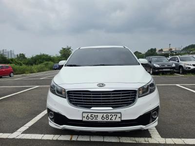 2015 Kia Carnival