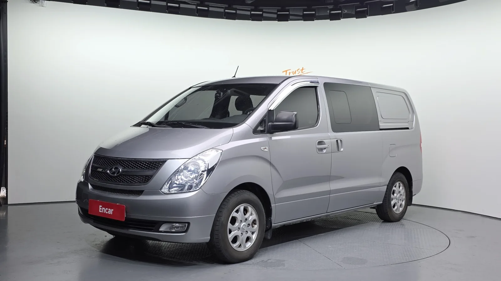 2016 Hyundai Starex