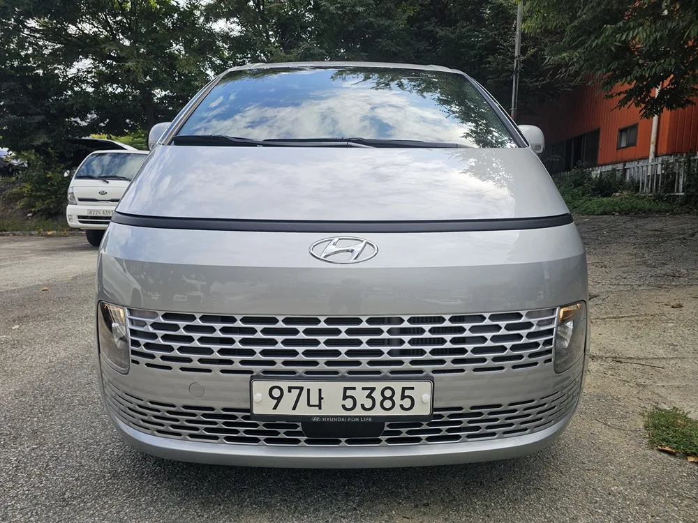 2022 Hyundai Staria