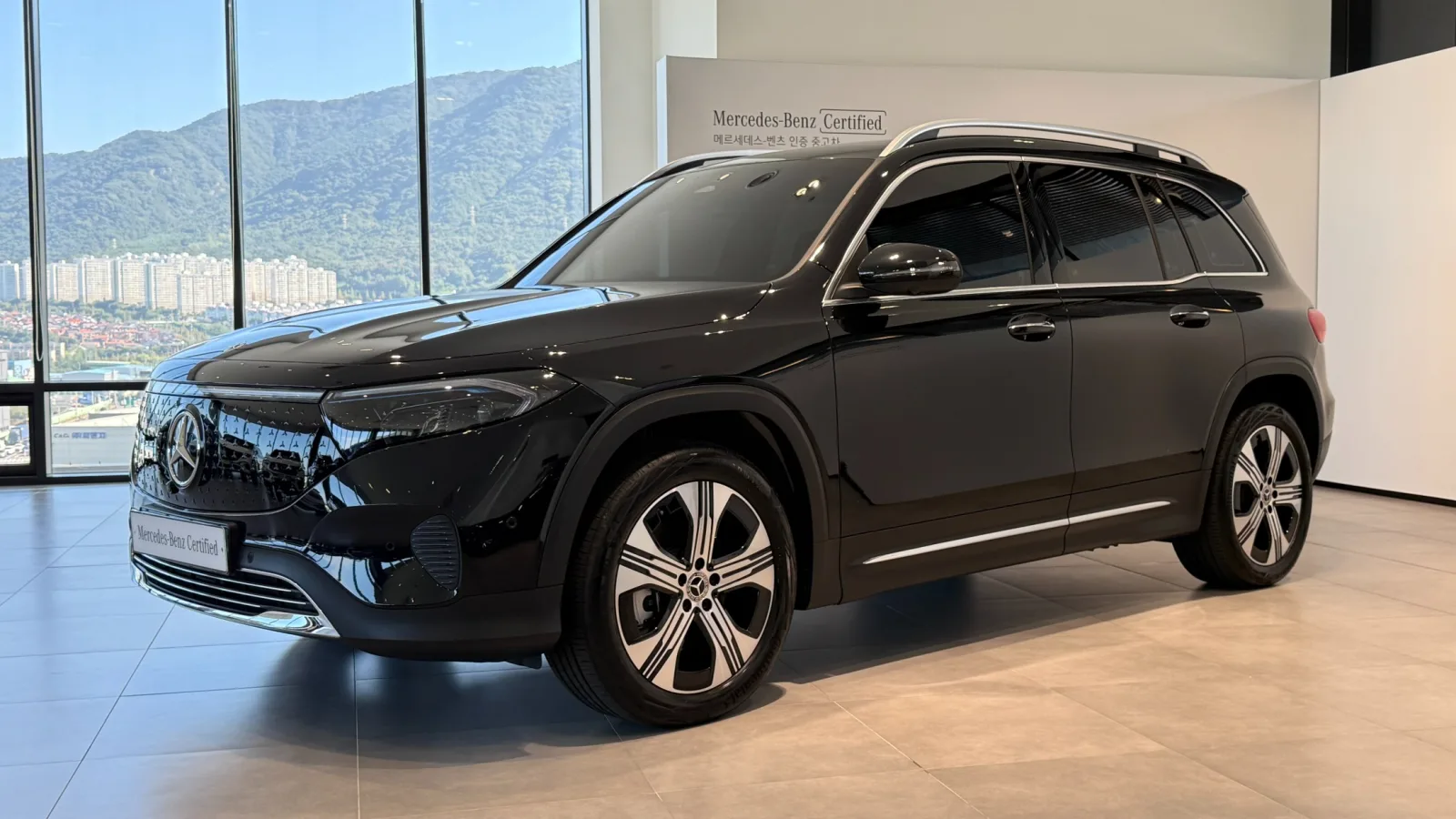 2026 Mercedes-Benz EQB