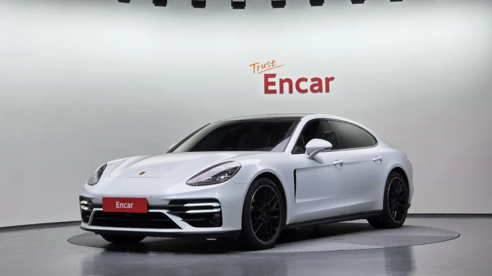 2021 Porsche Panamera