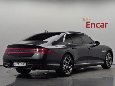 2022 Genesis G90