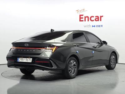 2024 Hyundai Elantra