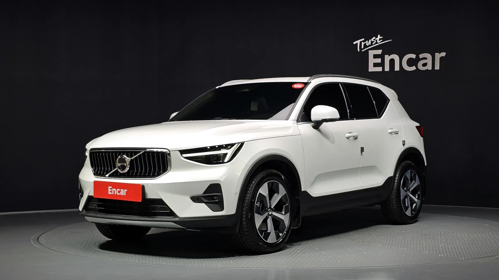 2026 Volvo XC40