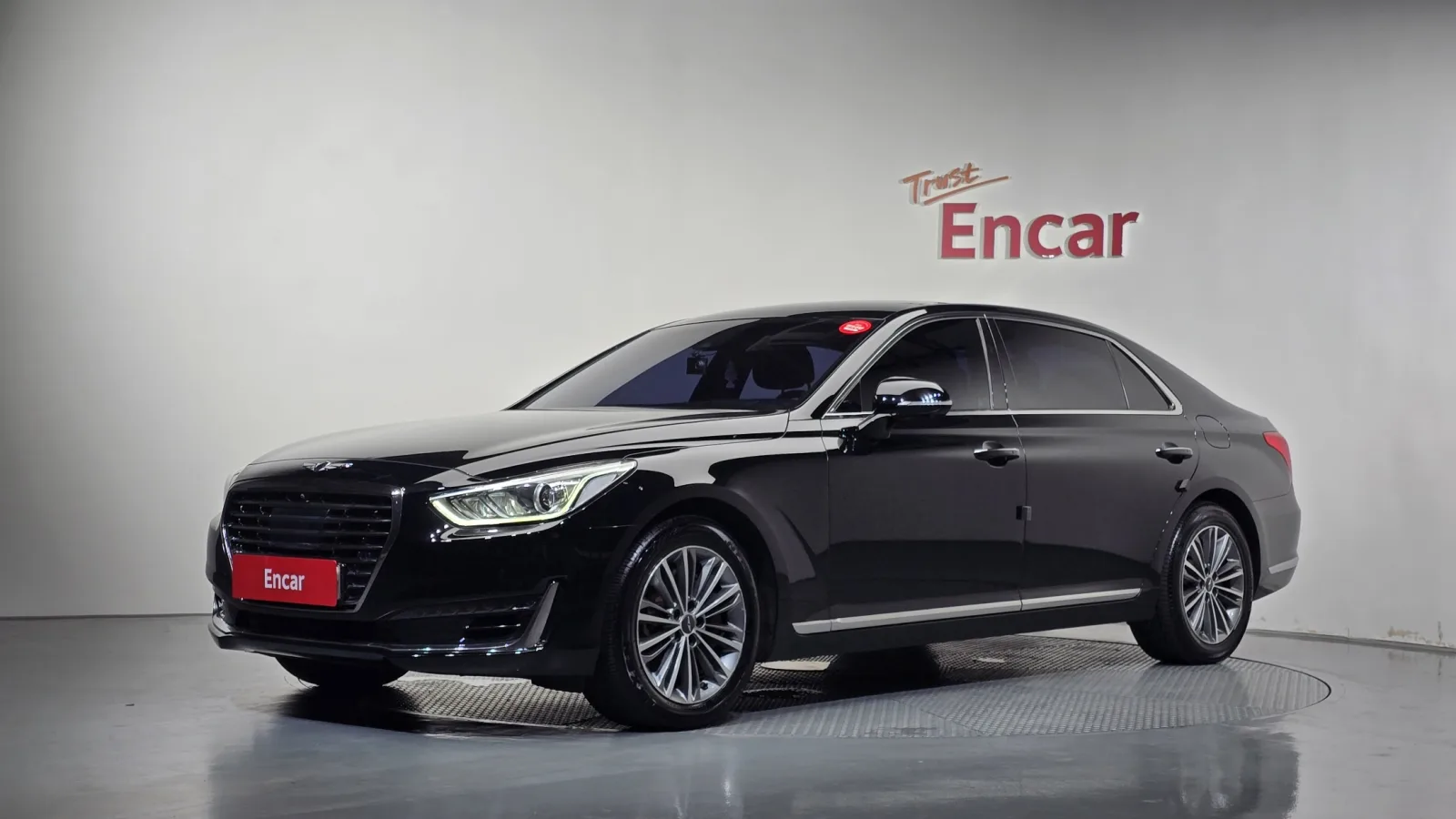 2016 Genesis EQ900
