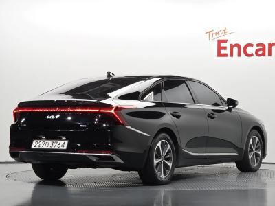 2022 Kia K8