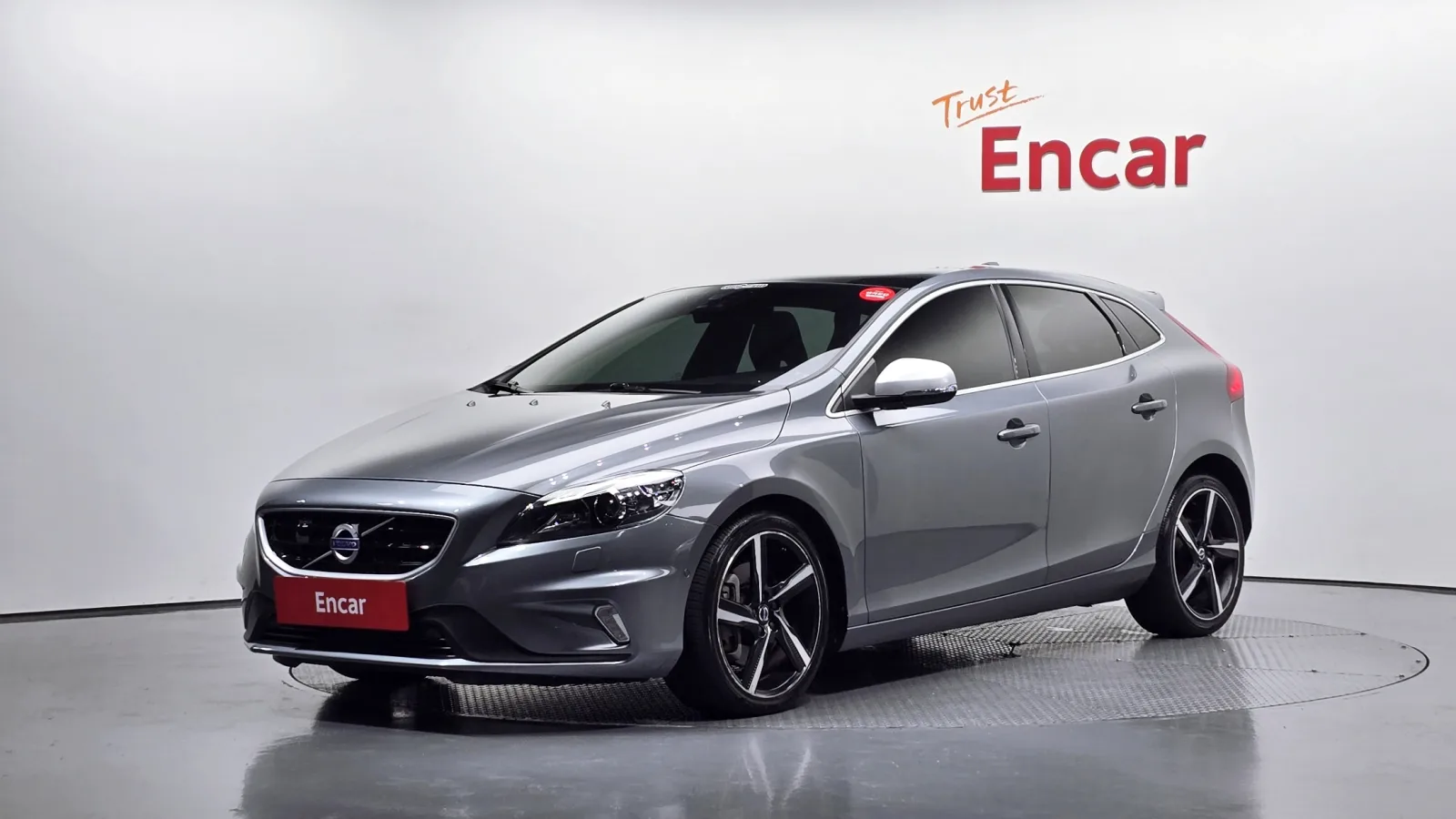 2016 Volvo V40