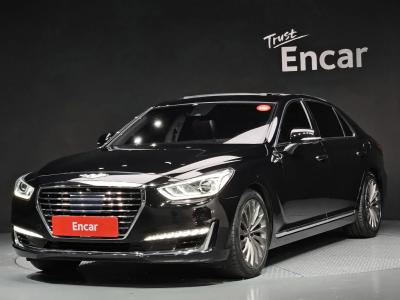 2017 Genesis EQ900