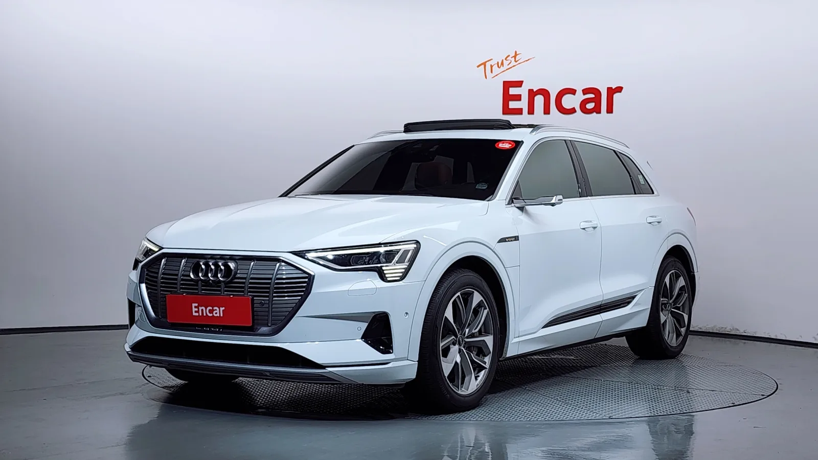 2022 Audi e-tron