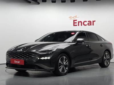 2022 Kia K8