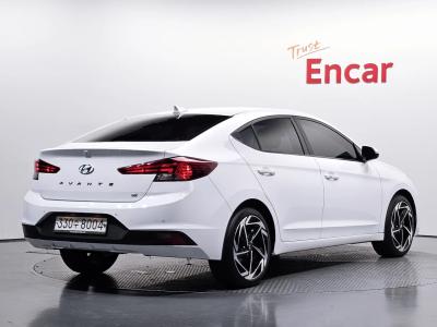 2020 Hyundai Elantra
