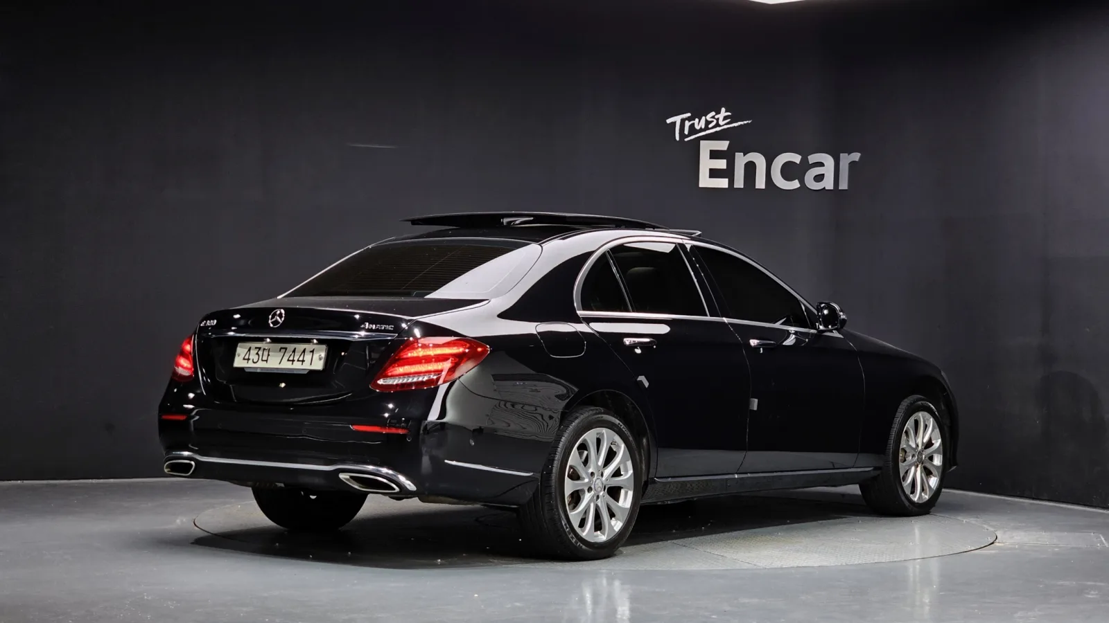2017 Mercedes-Benz E-Class