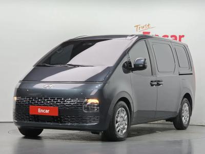 2022 Hyundai Staria