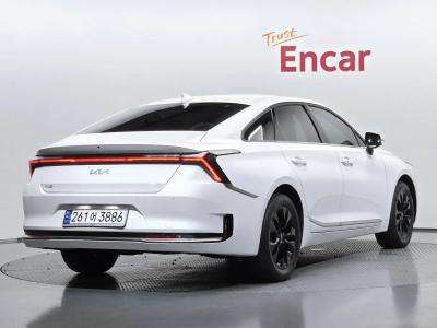 2025 Kia K8