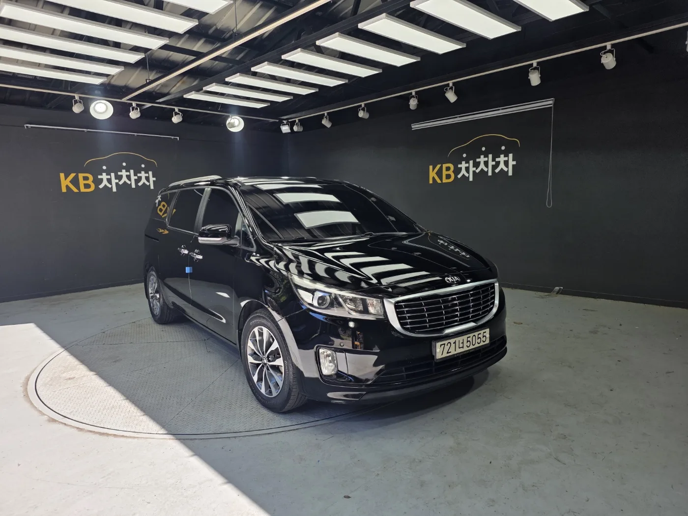 2015 Kia Carnival