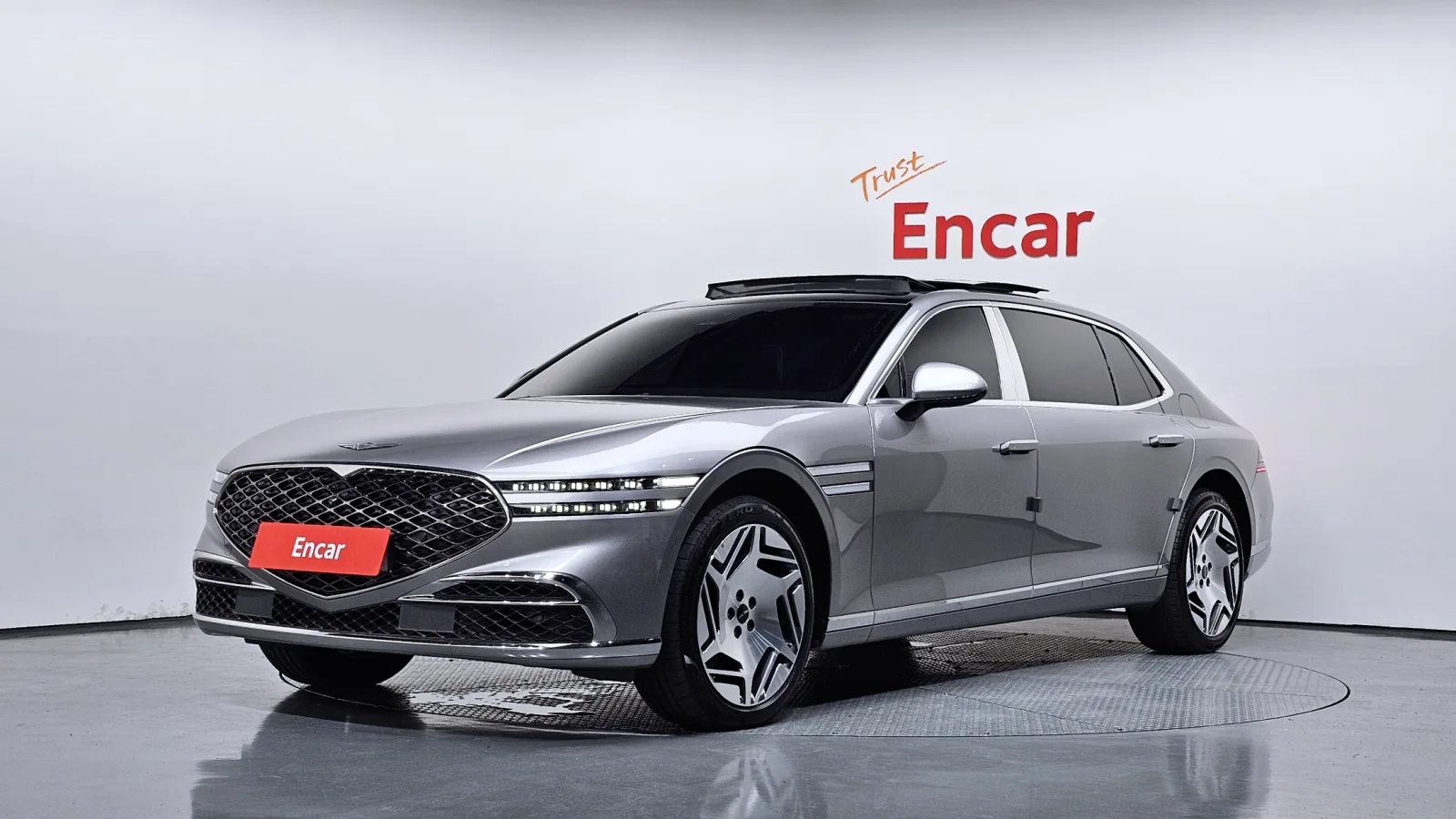 2023 Genesis G90