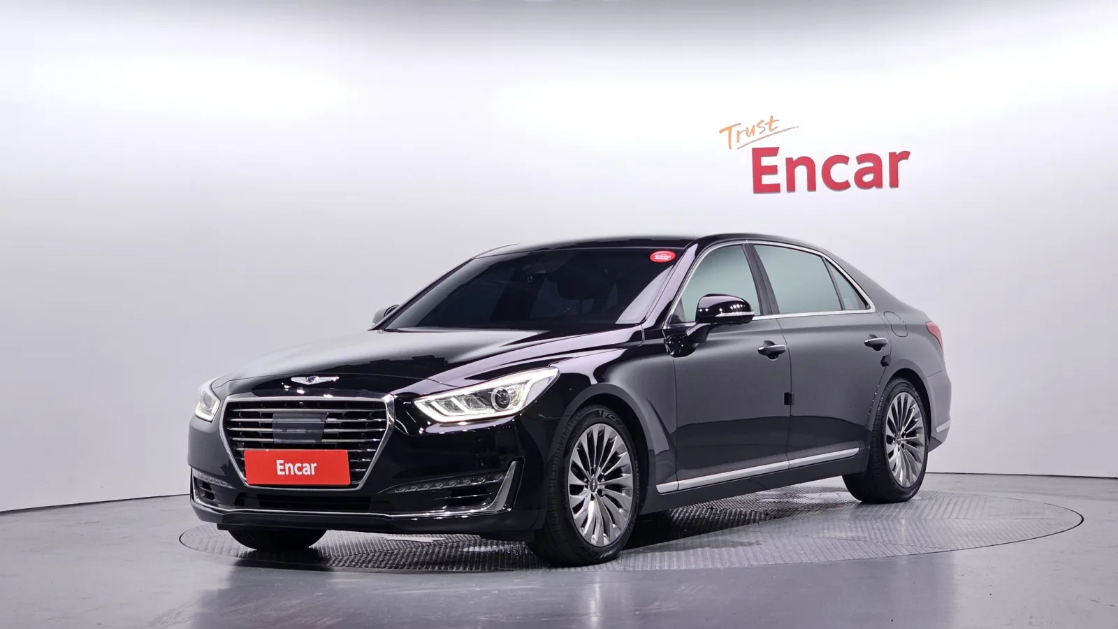 2018 Genesis EQ900
