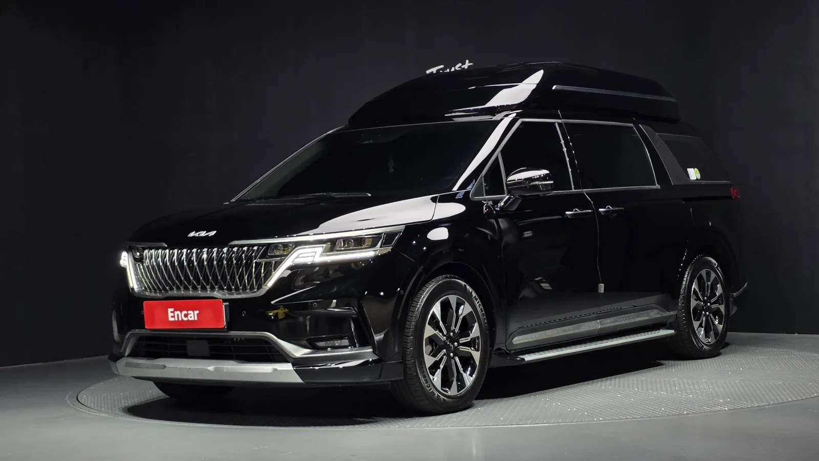 2023 Kia Carnival