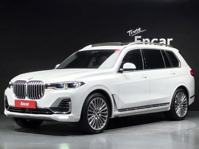 2021 BMW X7