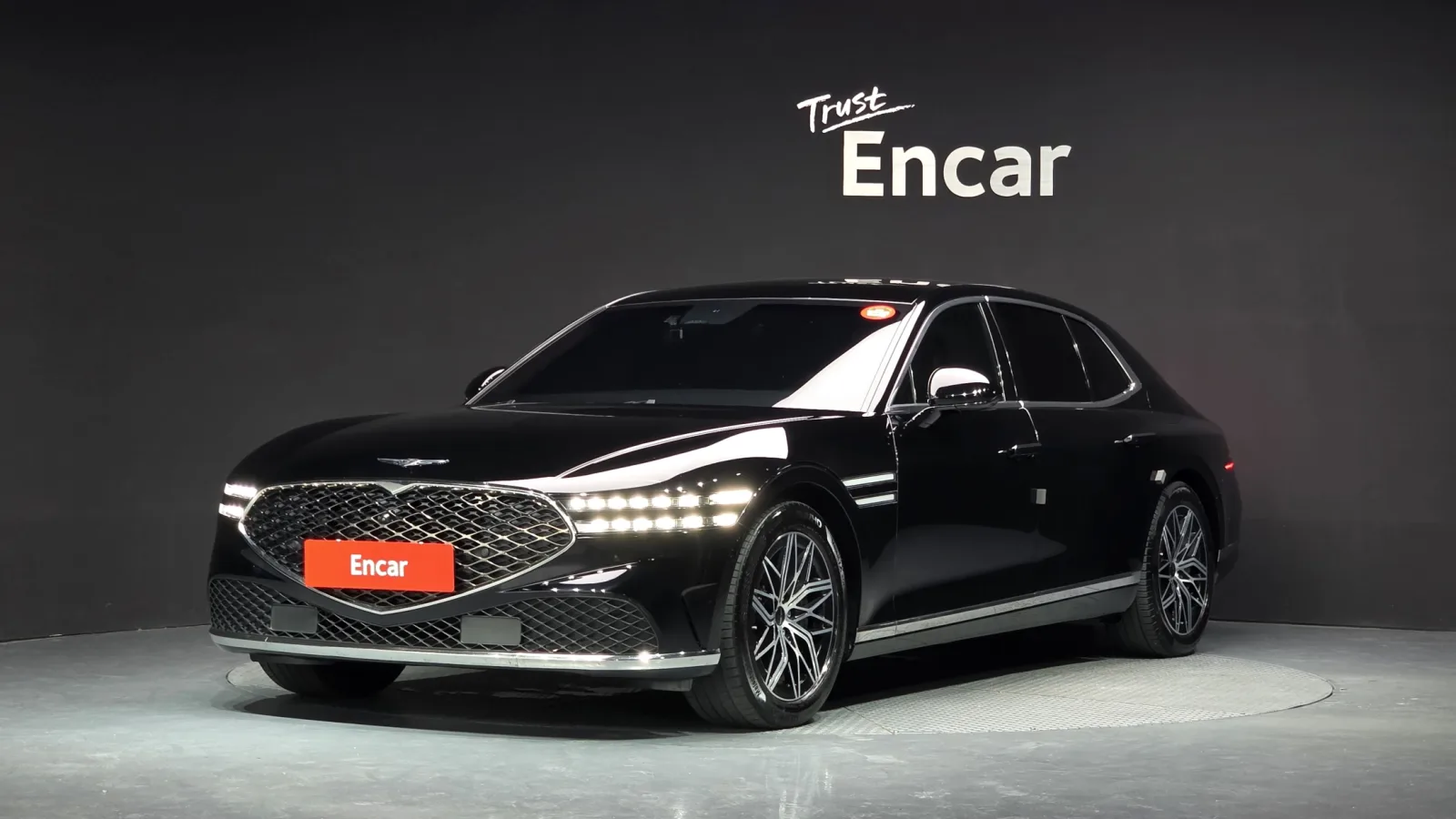 2022 Genesis G90
