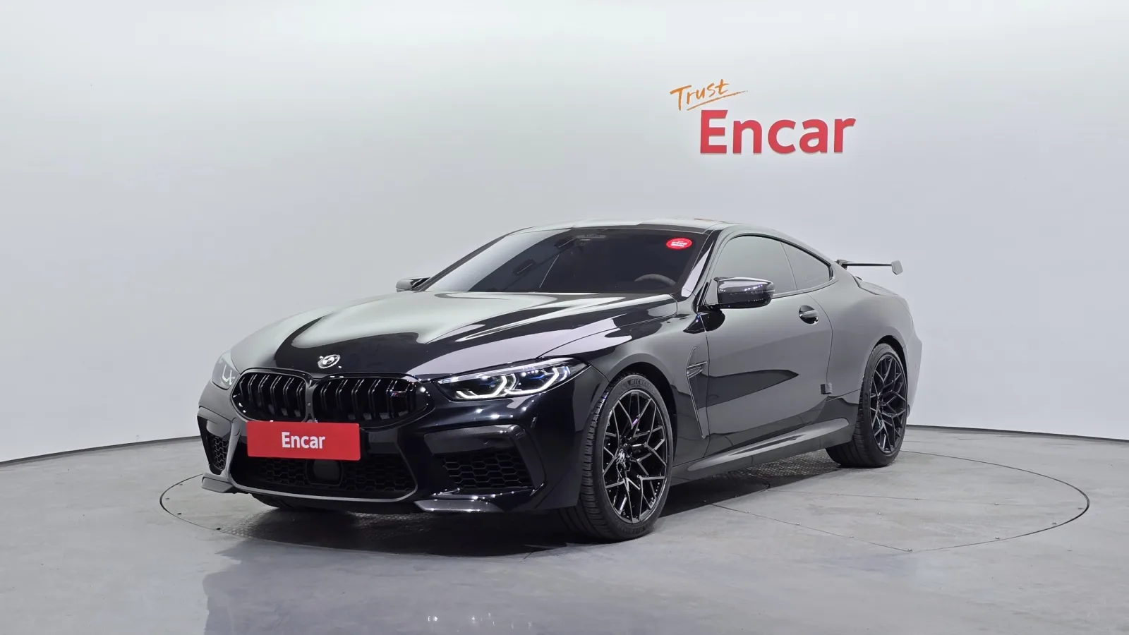 2020 BMW M8