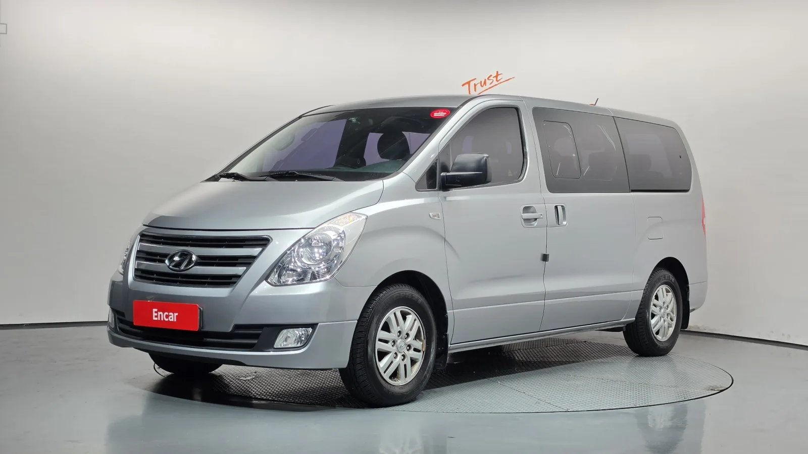 2016 Hyundai Starex
