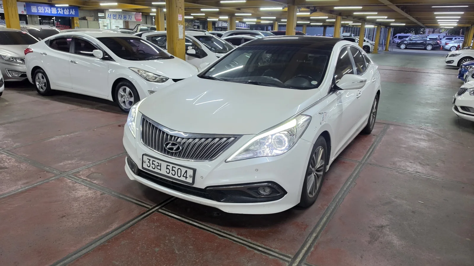 2016 Hyundai Grandeur
