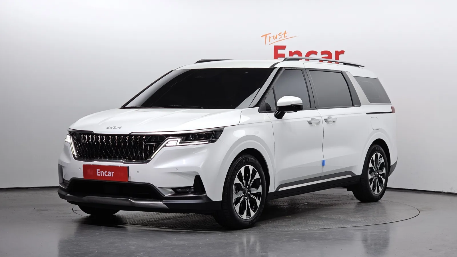2023 Kia Carnival